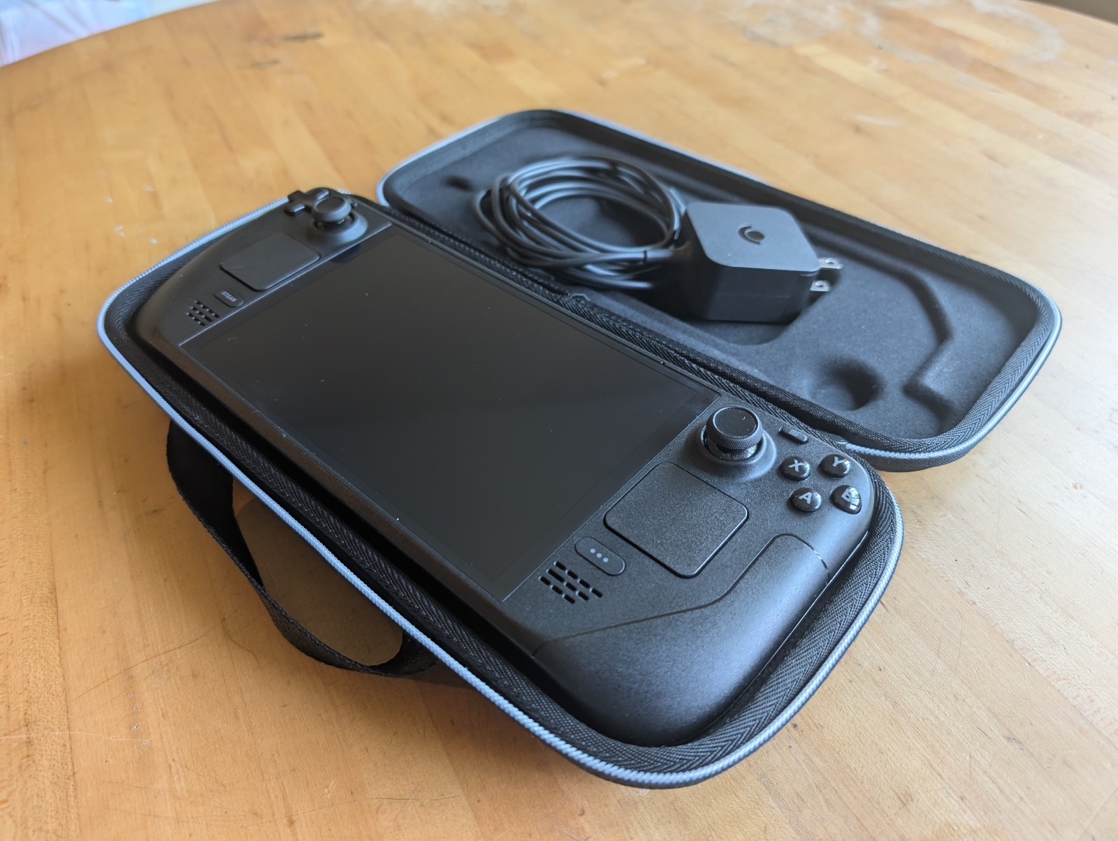 (USED, GREAT CONDITION) Valve Steam Deck 256GB – Black w/ Case, Charger