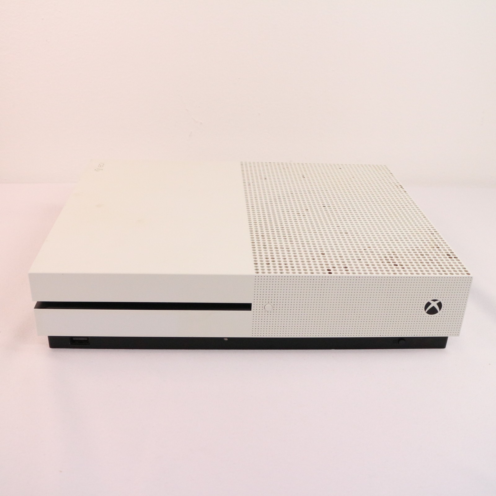 Microsoft Xbox One S 1681 Gaming Home Console White w/Wireless Controller TESTED