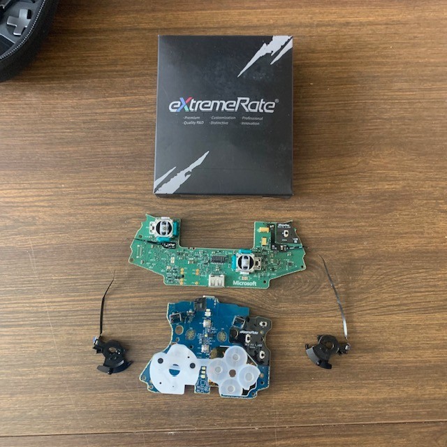 Microsoft Xbox Elite Series 2 Controller With Mouse Click Buttons Mod Installed