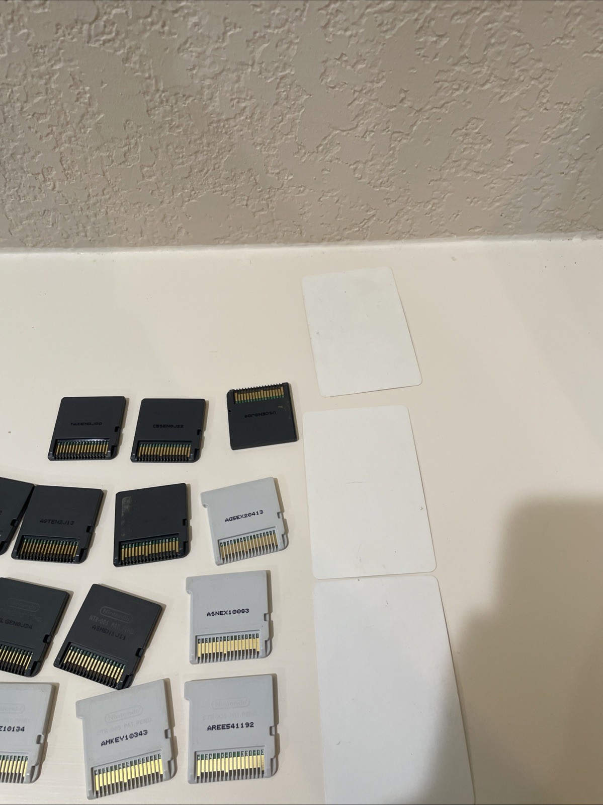 Nintendo DS & 3DS Game Lot Bundle Pokémon, Kirby, Mario, Sonic, 18 Games + Case