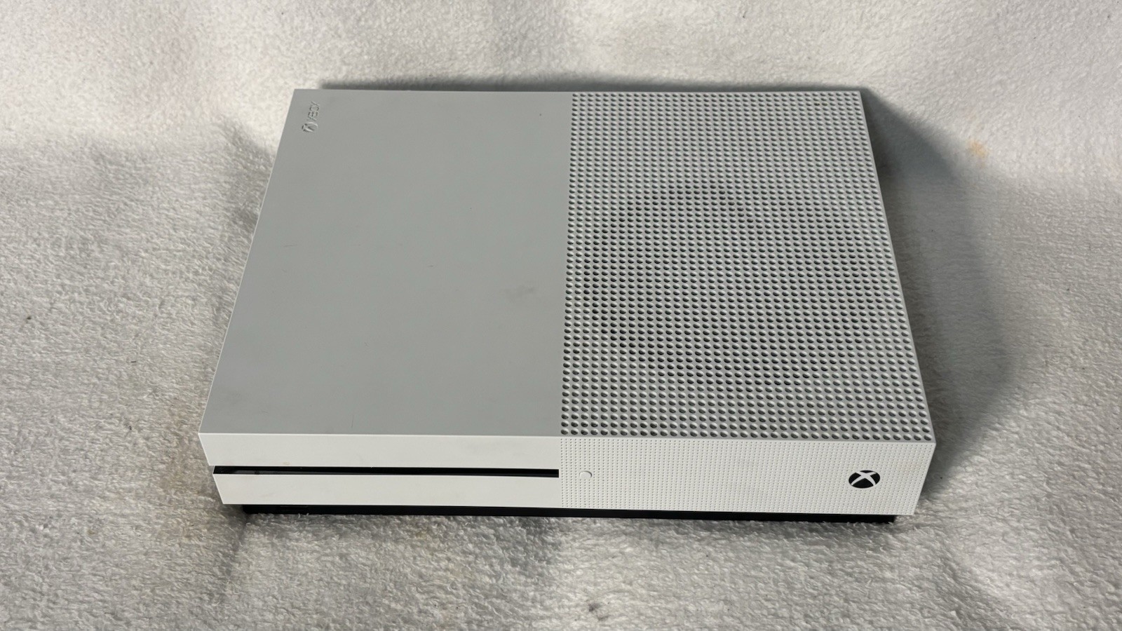 microsoft xbox one x 1tb console
