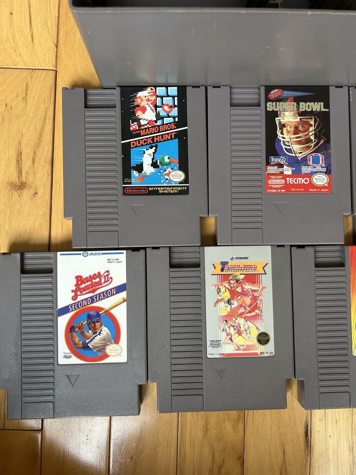 Nintendo NES 7 Game Bundle Super Mario/Duck Hunt, Tecmo Super Bowl, Wolverine