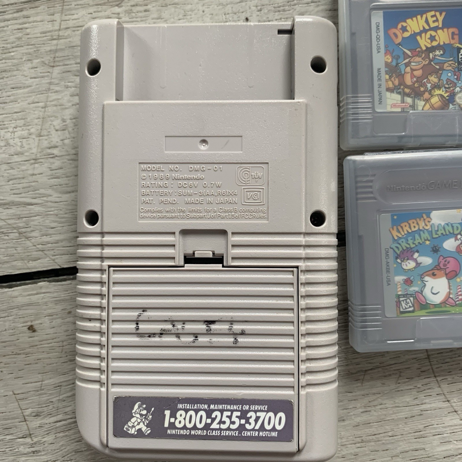 Original Gameboy Nintendo With Games Donkey Kong Kirby Dream Land Tetris Used