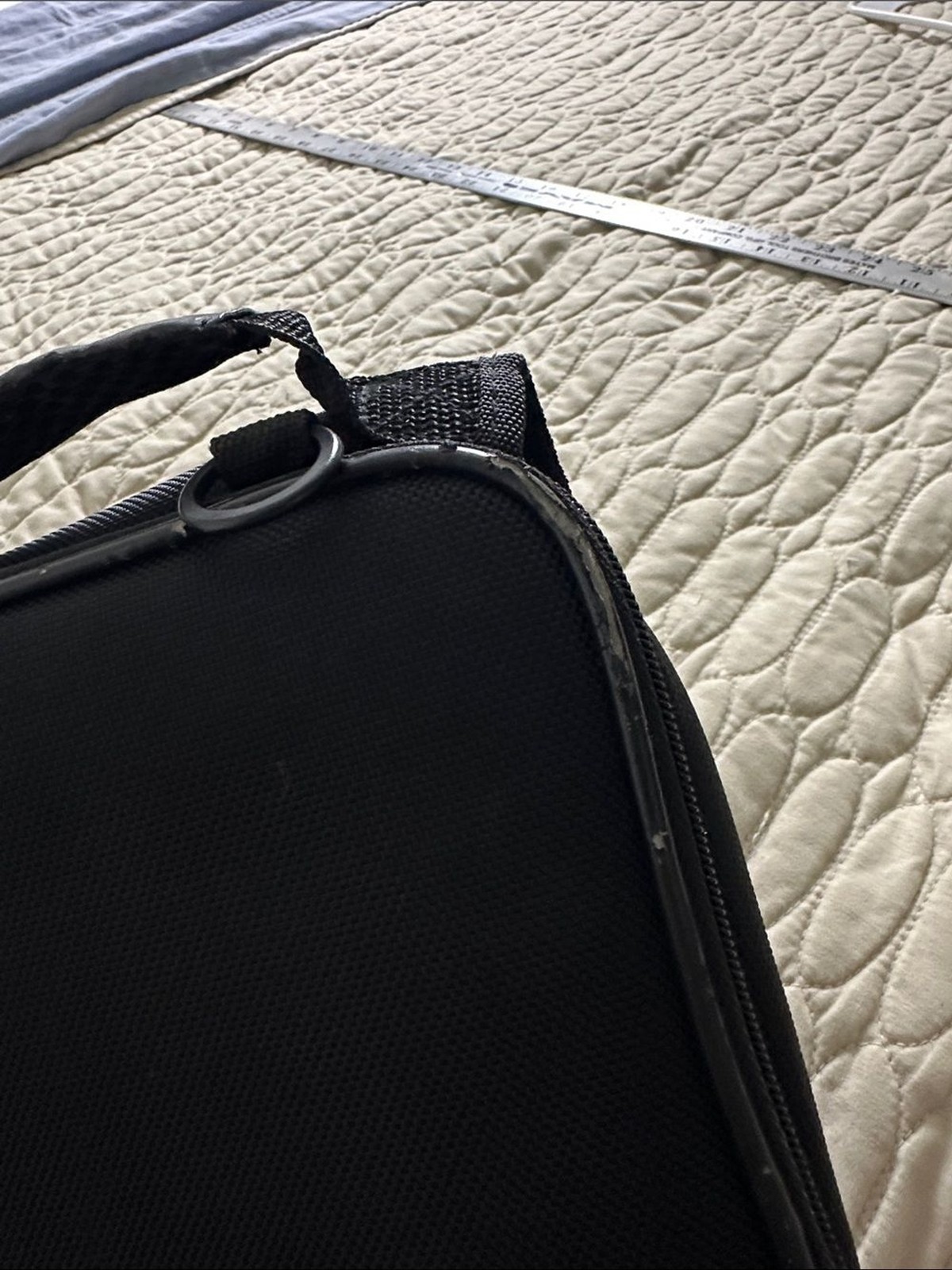 Nintendo Black 3DS Travel Elite Transporter Case with Handle No Strap Padded