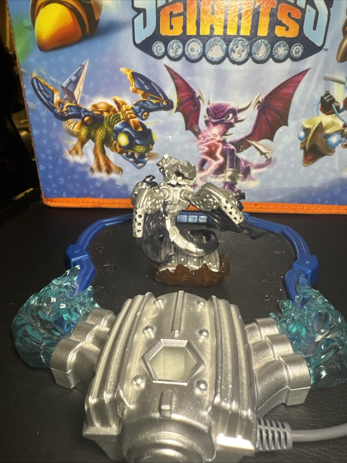 Skylanders Superchargers Dark Spitfire Hot Streak And Kaos Trophy