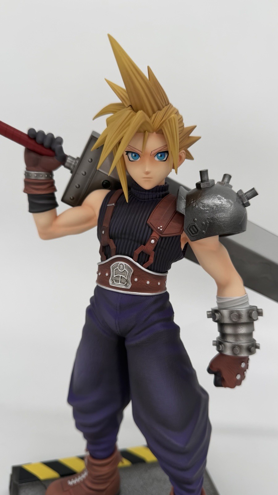Final Fantasy VII Cloud Strife 1/6 Statue Dream Studio