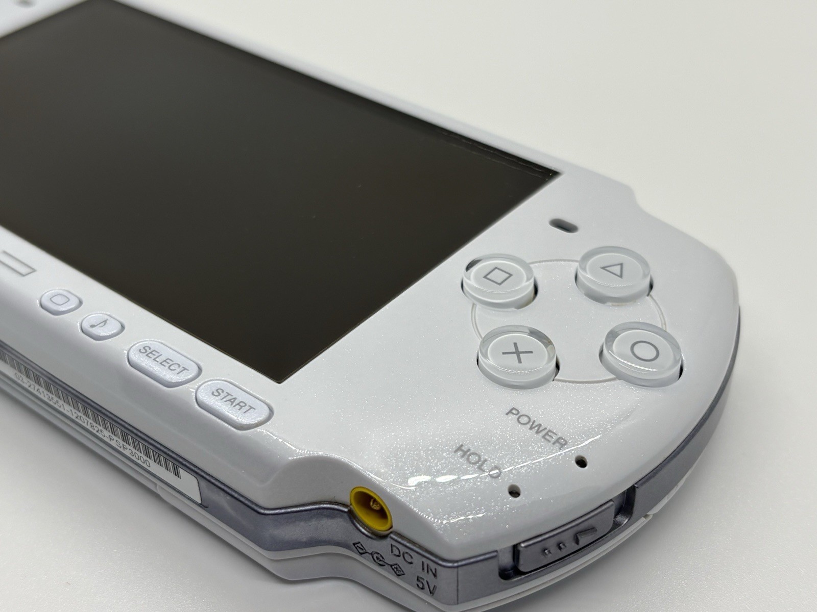 [Excellent++] Sony PSP 3000 Pearl White Tested – Console only or Ready to Play
