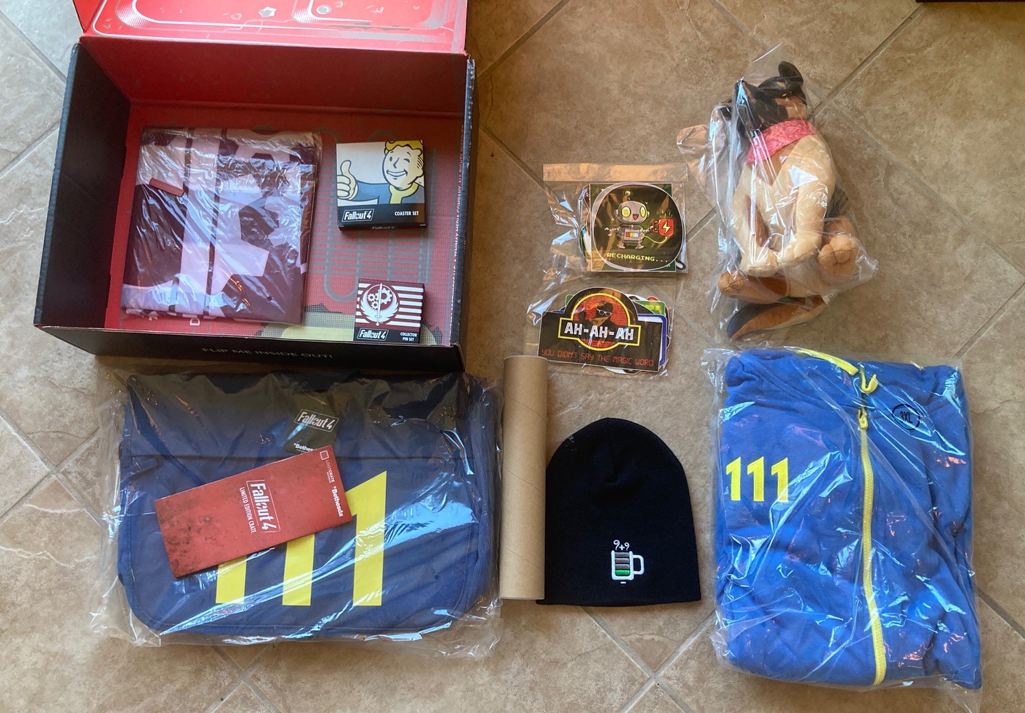 Fallout 4 x Loot Crate Limited Edition 2015 Bundle (Size: 3XL) Bethesda