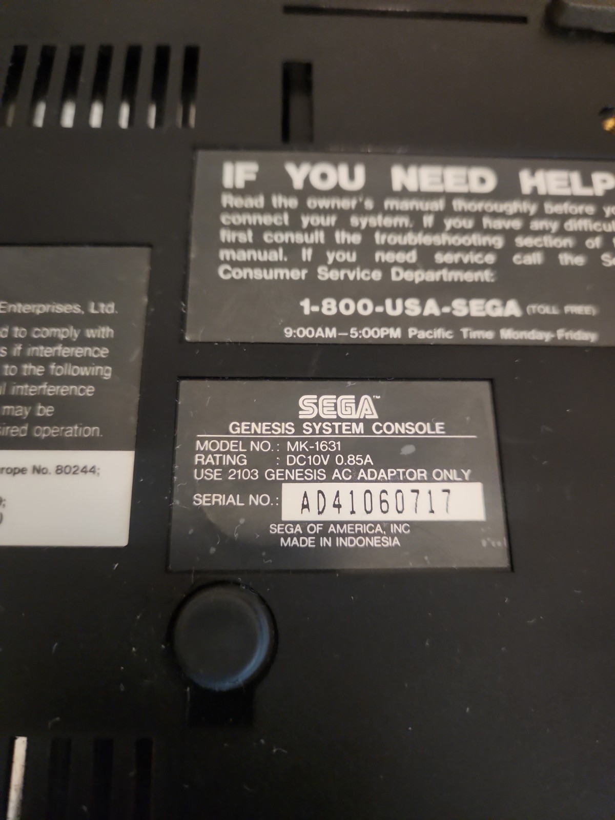 SEGA Genesis Model 2 MK-1631 With Cords And OEM Controller Tested Works