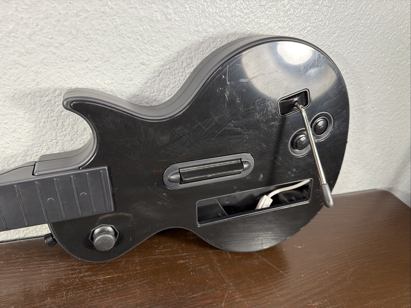 RedOctane Wii Guitar Hero 5 Guitar + Gibson Style Knockoff Wireless Controller