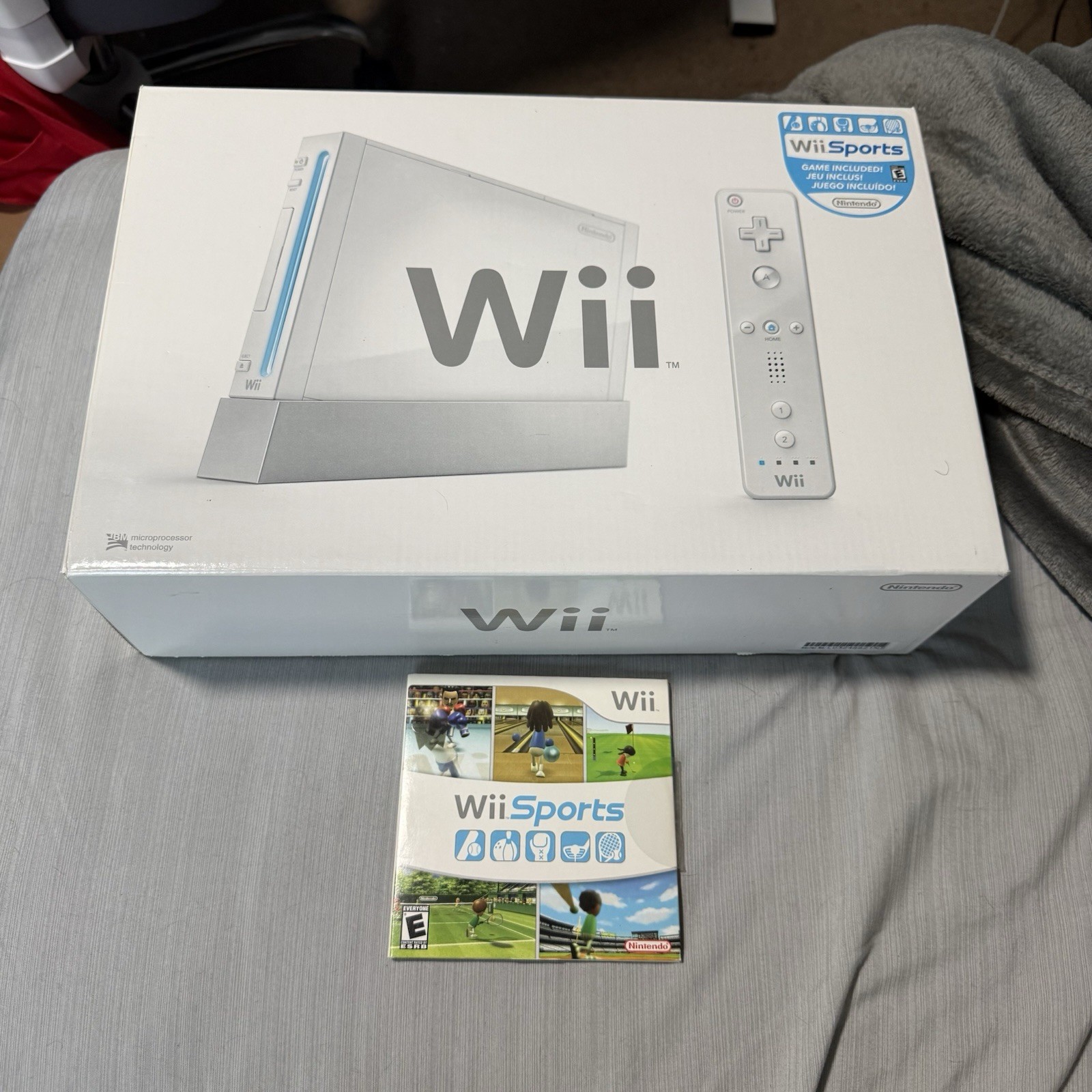 Nintendo Wii Sports White Console CIB – Manuals Cords – Tested Working – CLEAN!!