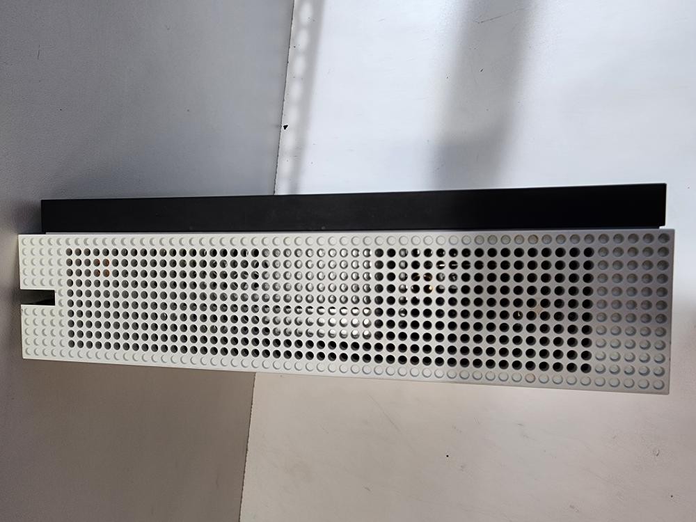 MICROSOFT XBOX ONE S POWERS ON BUT NO DISPLAY (P19019447)