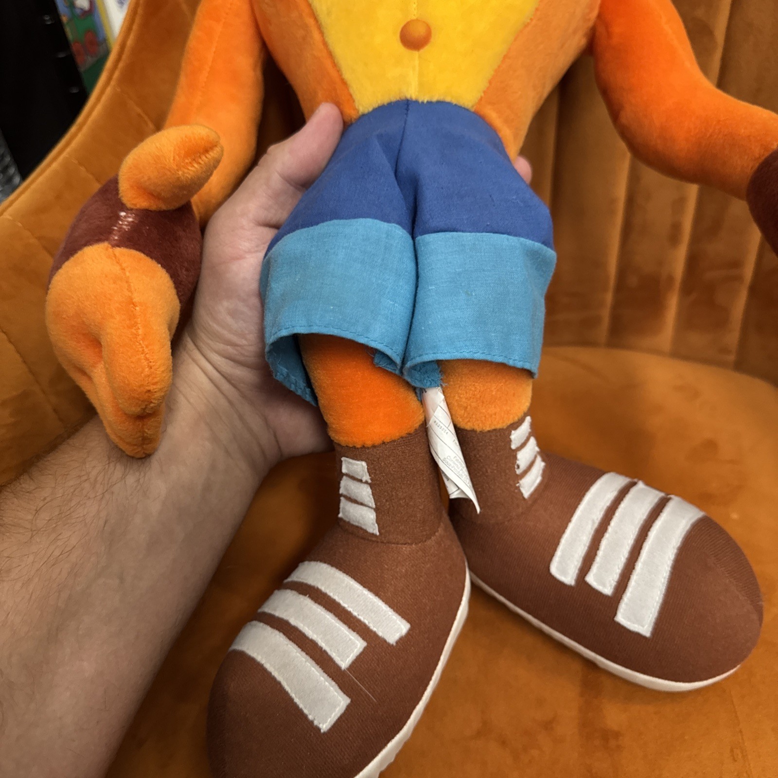 Vintage 20-inch 2001 Crash Bandicoot plush Play By Play Universal Studios Tagged
