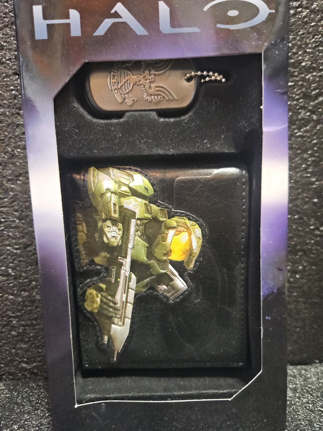 Bioworld Halo 3 Master Chief Bifold Wallet & Dog Tags Set Halo Series 2010