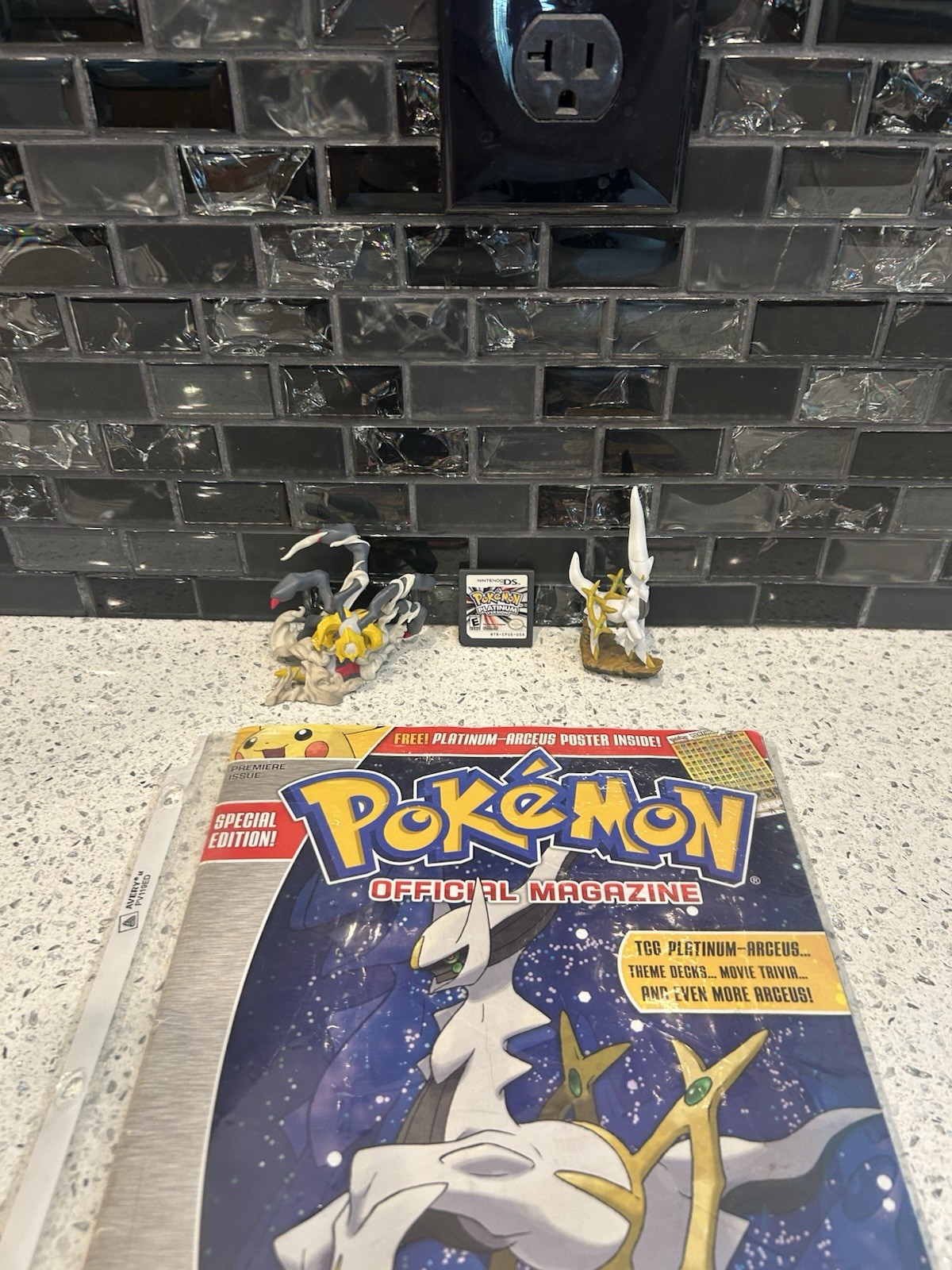 Pokémon Platinum Version Nintendo DS E-Everyone NTSC-U/C Pokémon Series
