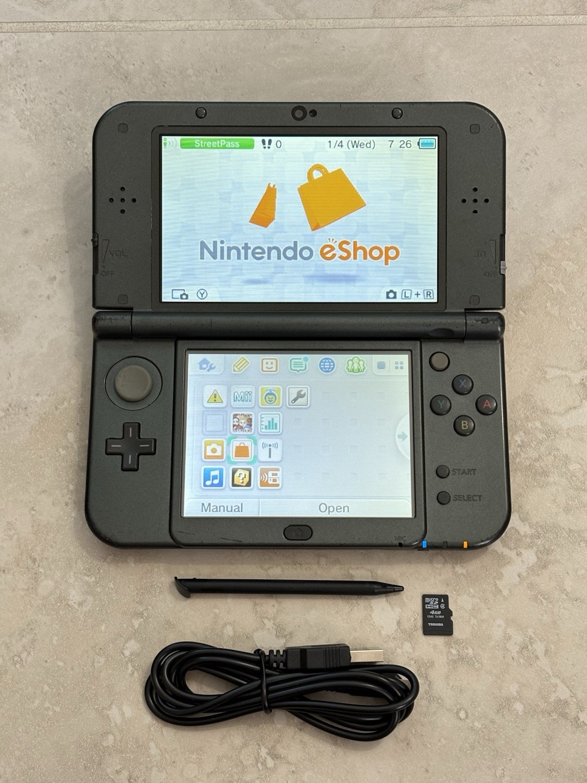 New Nintendo 3DS LL XL Metallic Black Region Free USA Seller Very Good