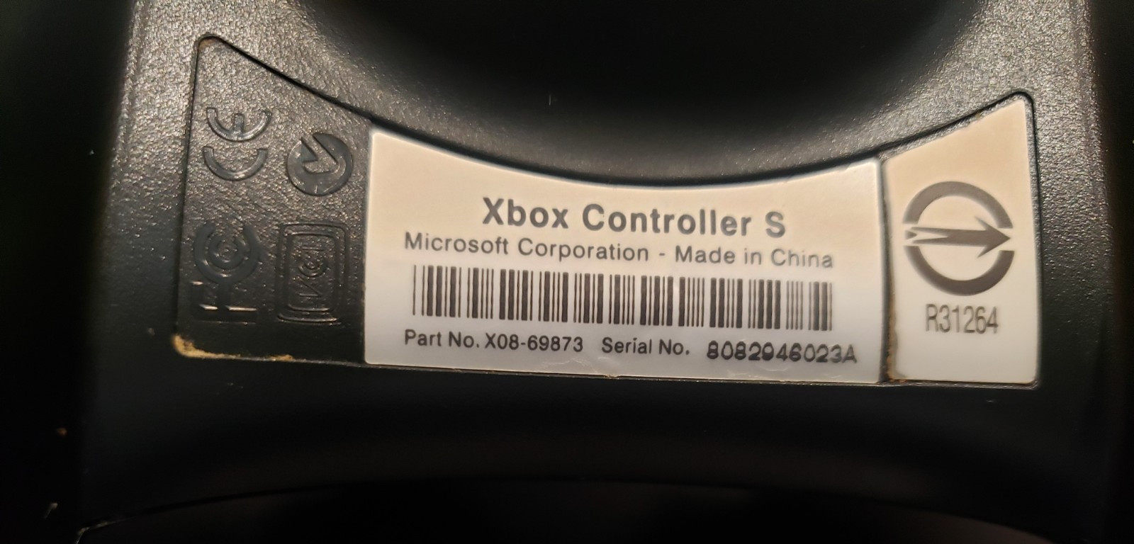 2 Xbox Microsoft Corded Controllers – S Type – Breakaway 9 ft. cords – X08-69873
