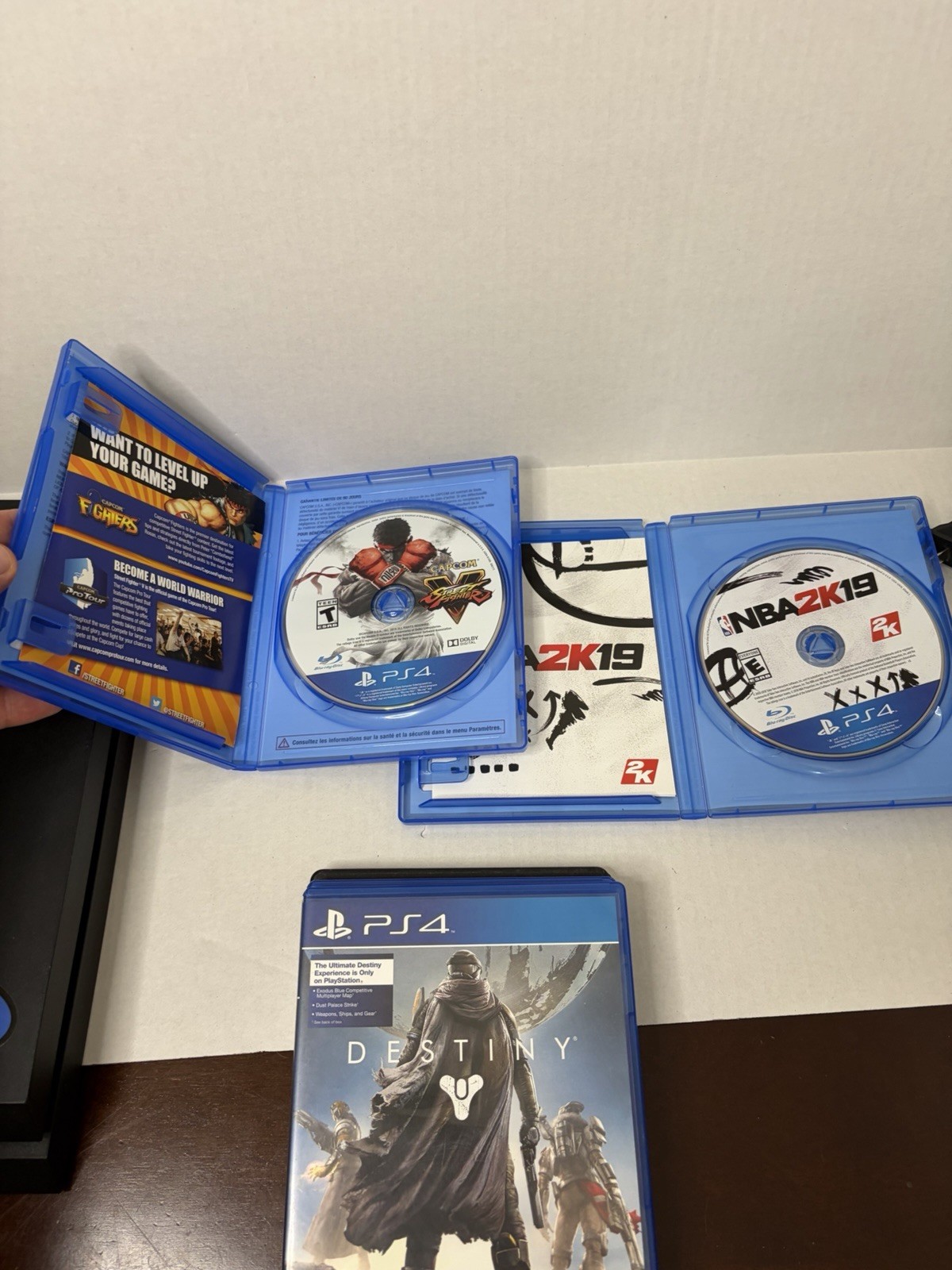 Sony PlayStation 4 (CUH-1215A) 500GB Gaming Console W/ 2 Controllers & Games