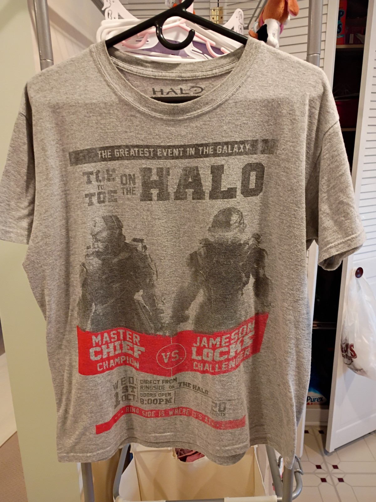 Master Chief Halo 5 Promo T Shirt and socks in Excellent condition. Like New.