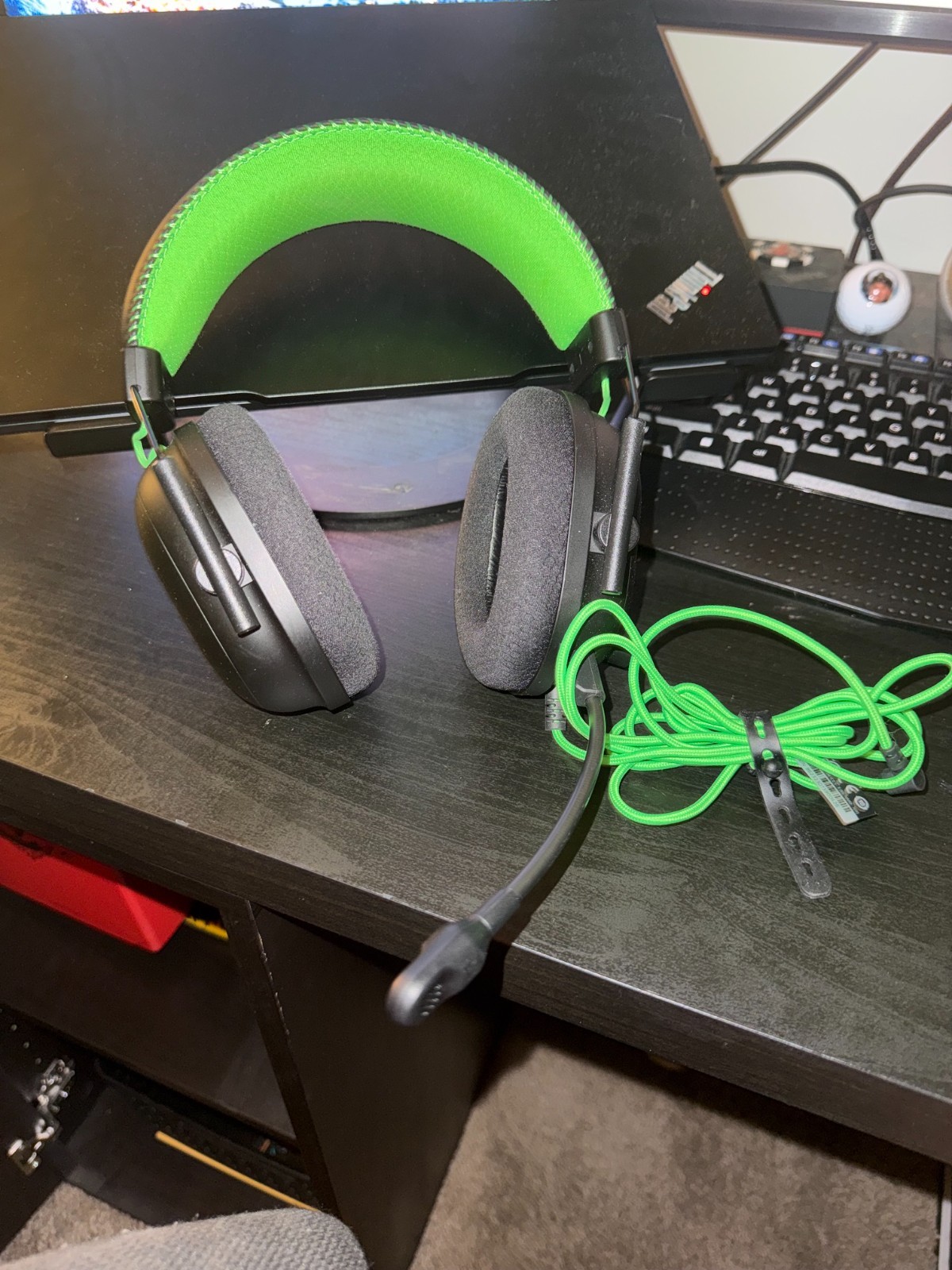 Brand New Razer RAZR Wired Over-Ear Gaming Headset 3.5mm Boom Mic Mute/Volume.