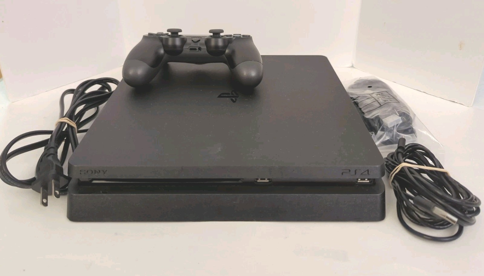 SONY PLAYSTATION 4 SLIM 1TB Complete Console PS4 SYSTEM Black – WORKS GREAT
