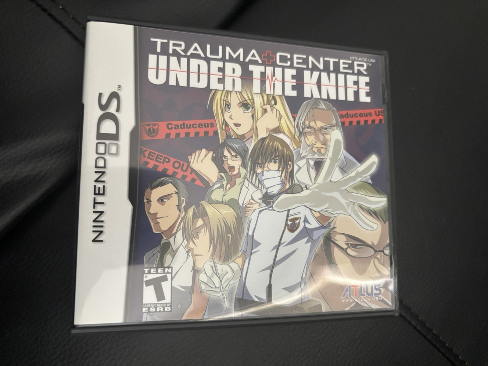 Trauma Center: Under the Knife (Nintendo DS, 2005) complete