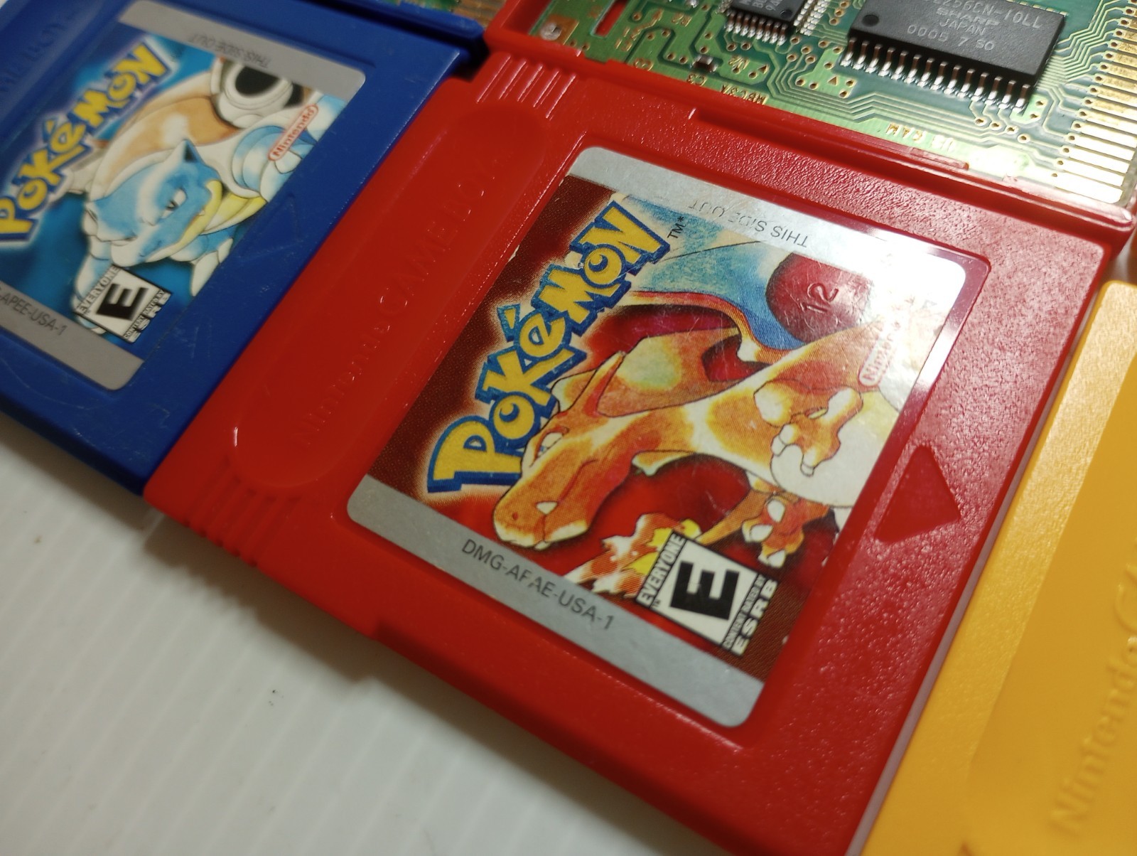 Nintendo Gameboy Pokemon Blue Red Yellow Gold Silver Good Labels New Batteries