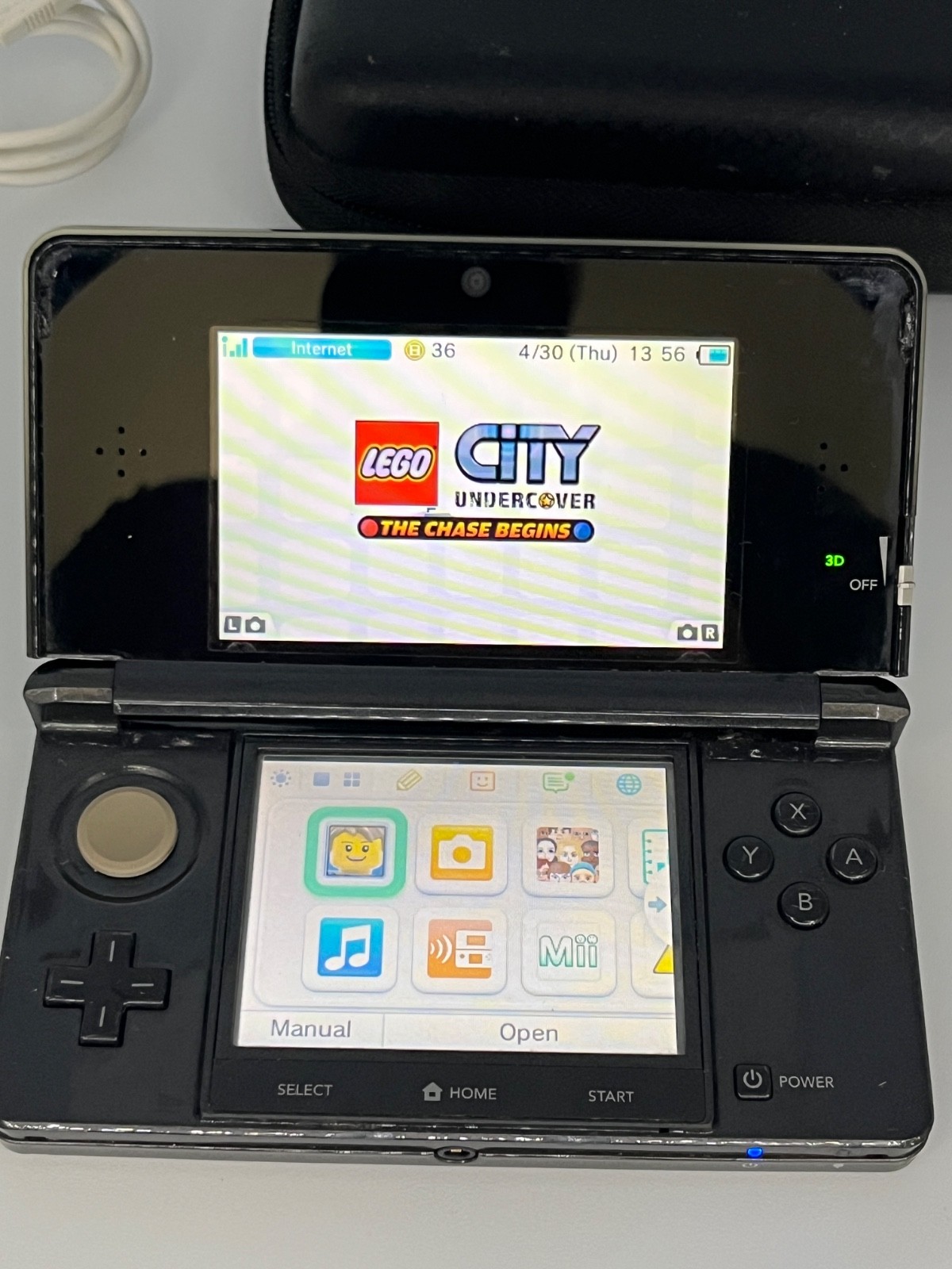 Nintendo 3DS Black Handheld Console 3D CTR-001 with Game and Case