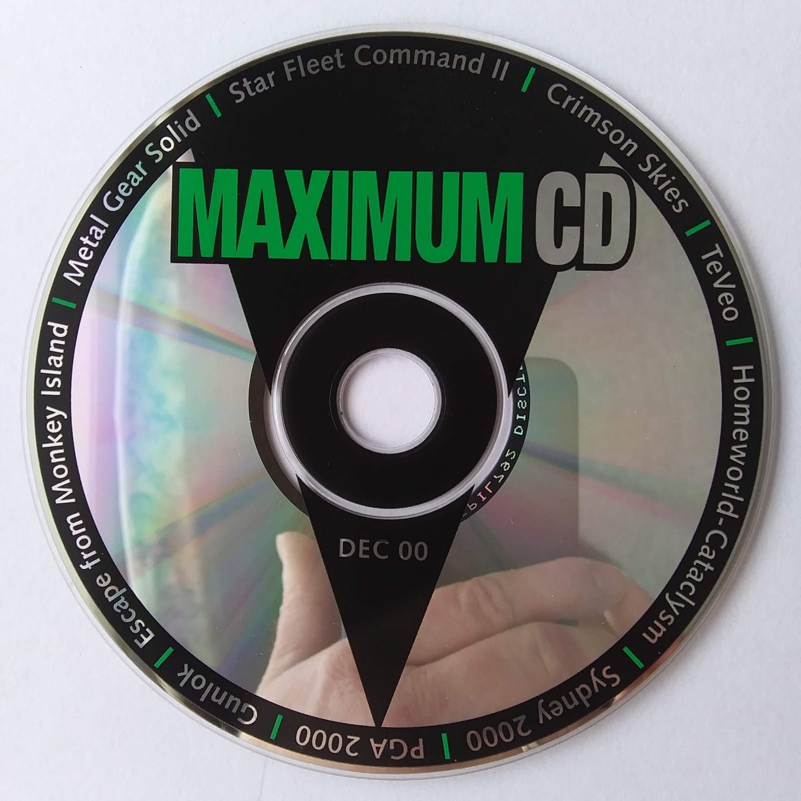 Maximum PC December 2000 CD Best Game Demos Metal Gear Solid PC