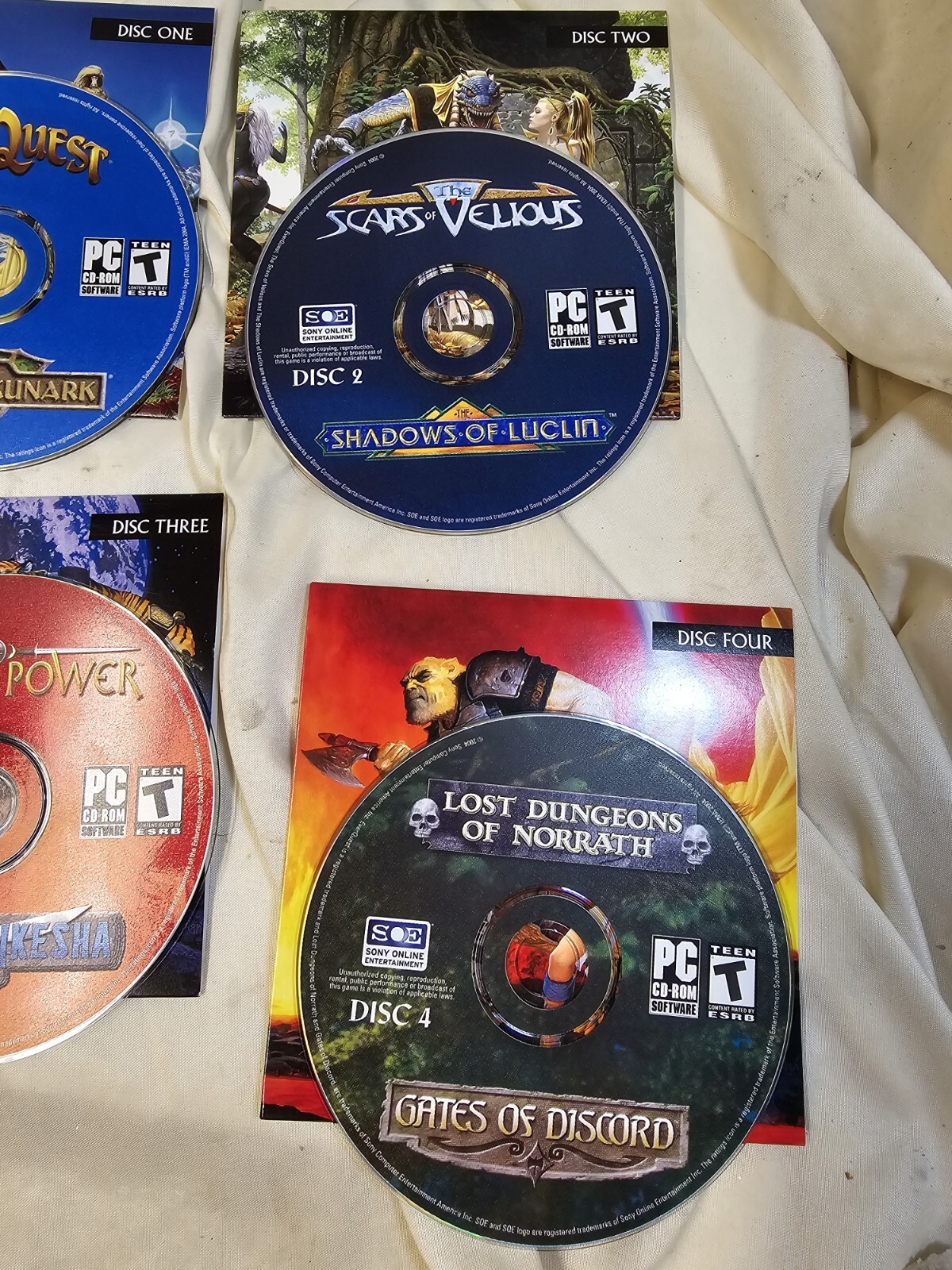 EverQuest Platinum Edition PC Windows 4 Disc Set Expansions Game MMORPG