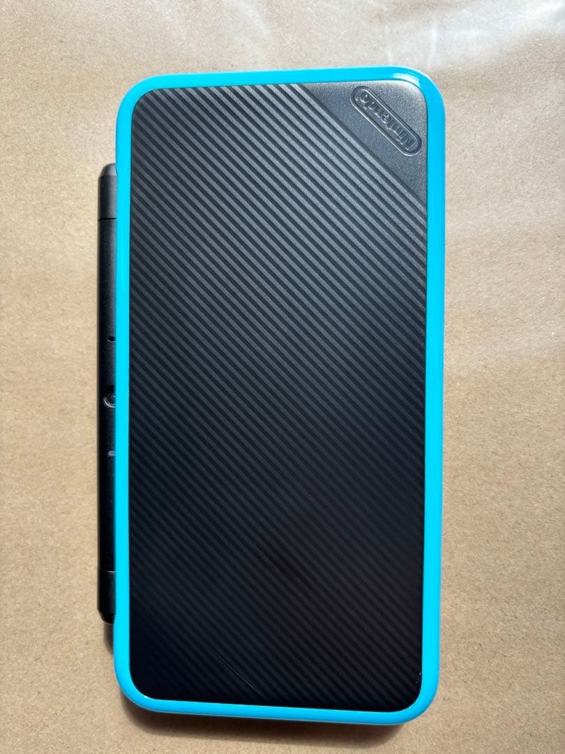 New Nintendo 2DS LL Console Black x Turquoise