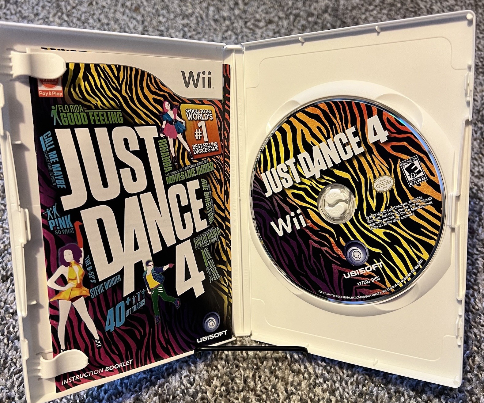 Just Dance 4 (Nintendo Wii) CIB COMPLETE