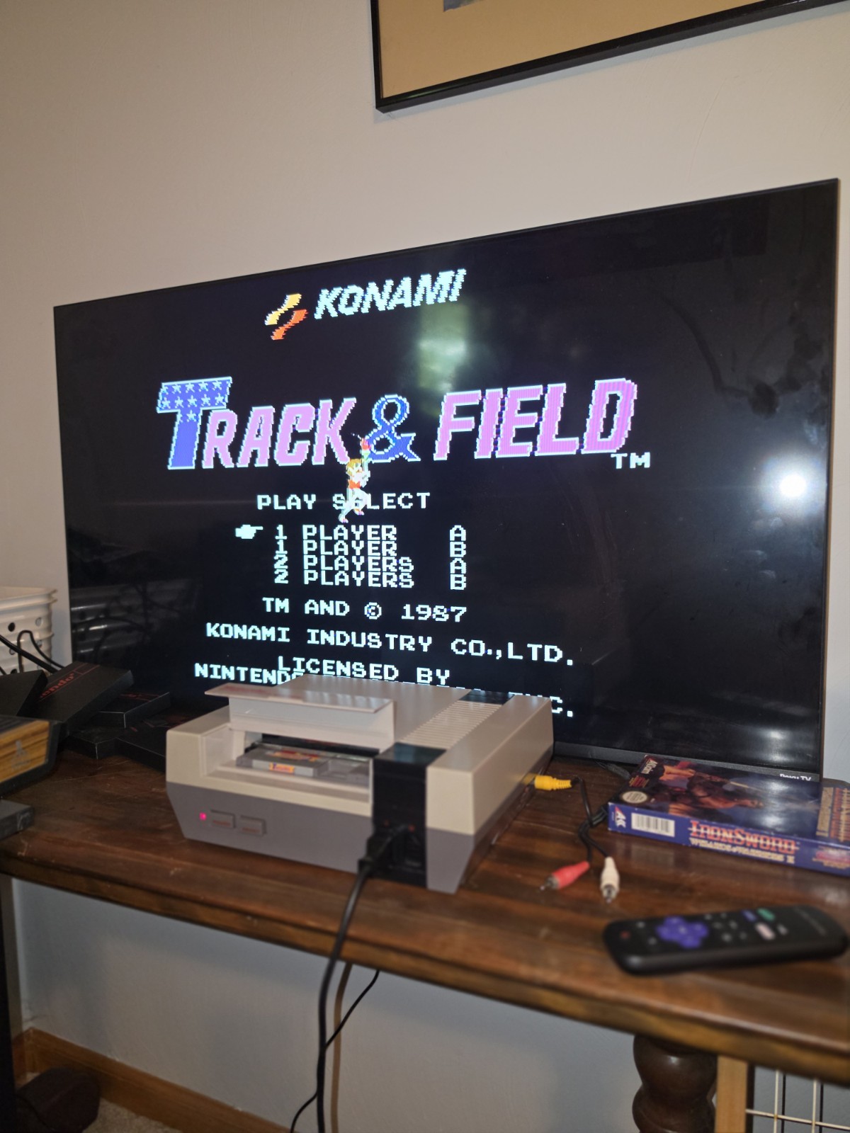 Konami Track & Field for Nintendo NES – Box/Case 1987 NTSC-U/C Multiplayer