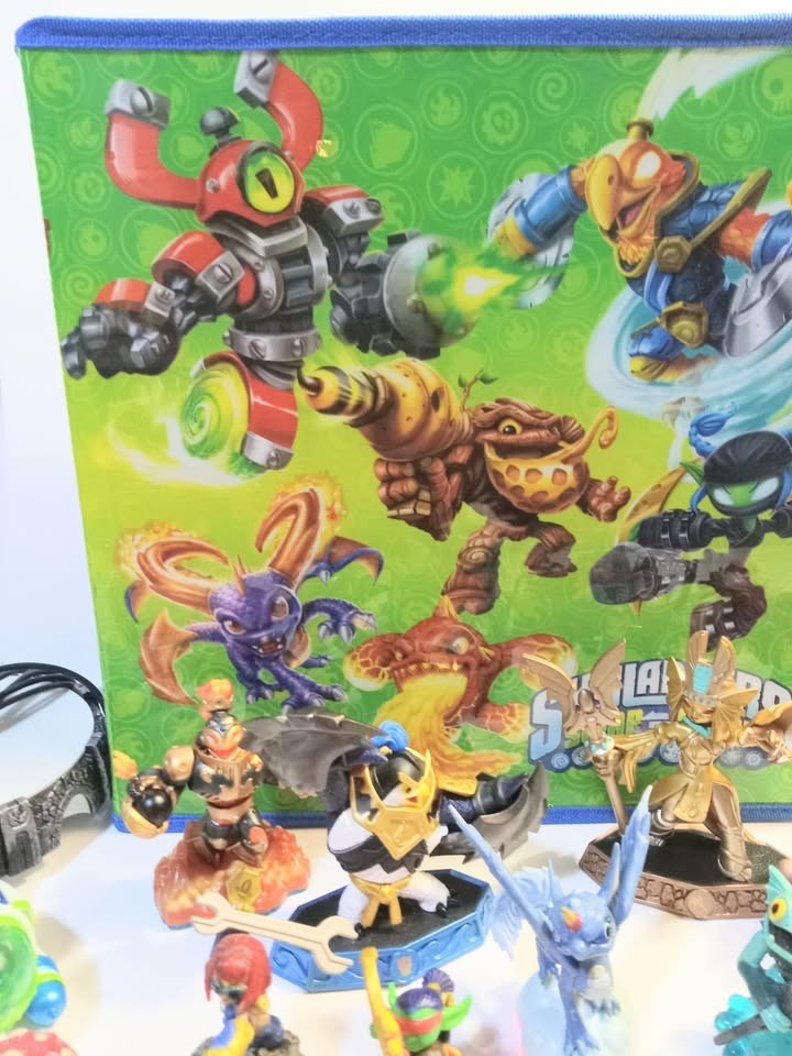 Skylanders Figures Wii Collection Lot