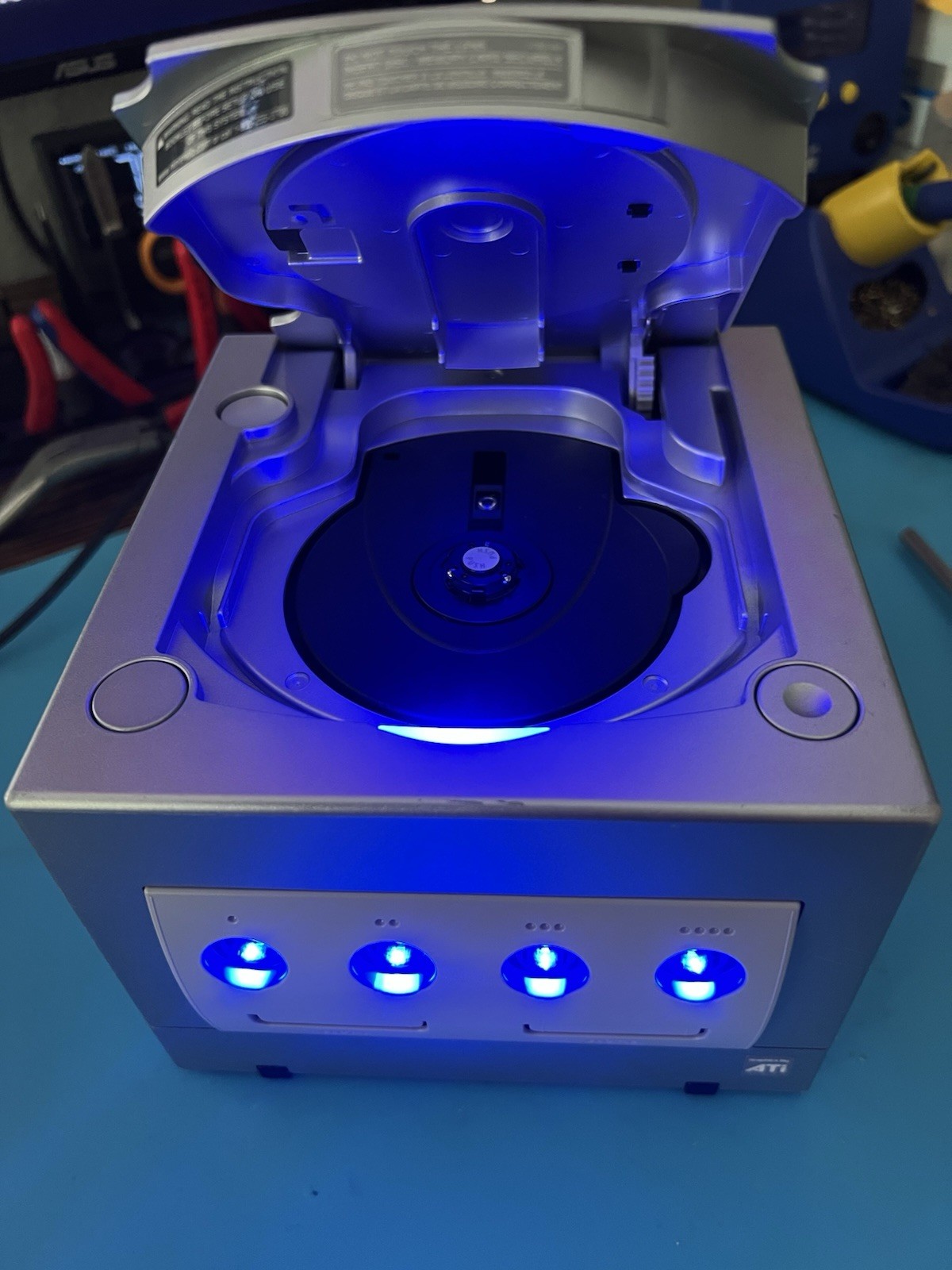 Nintendo GameCube Controller Board-Fresh Battery and Custom LEDs Install Service