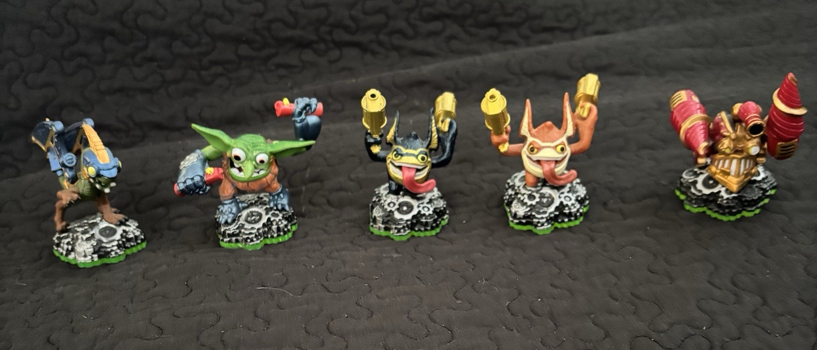 SKYLANDERS SPYRO’S ADVENTURE CHARACTERS AND GAME!!! (sold individually)