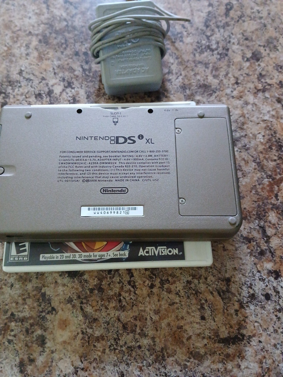 Nintendo DSi XL Handheld System With Charger – Read Description