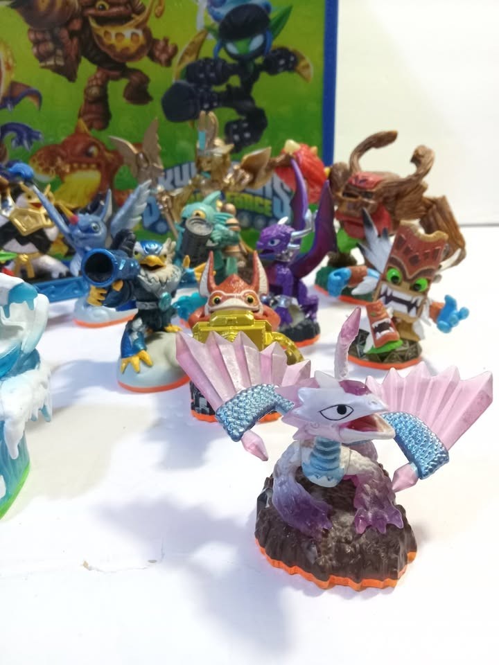 Skylanders Figures Wii Collection Lot