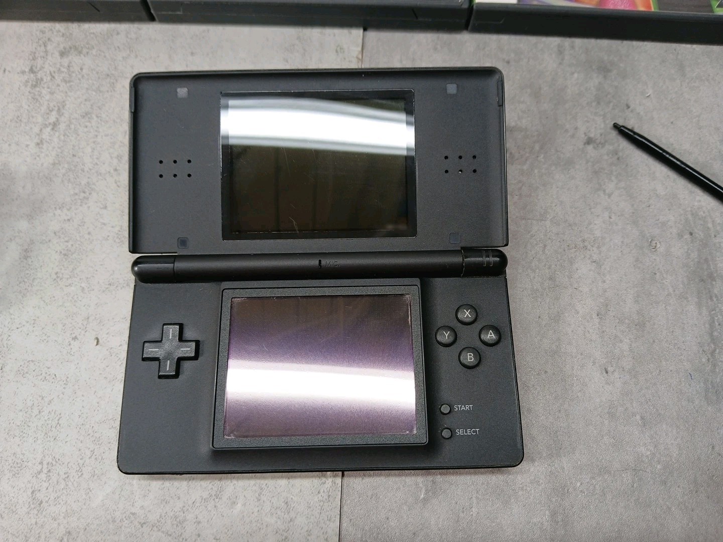 Nintendo DS Lite Handheld System (Onyx Black) w/ Lot of Games