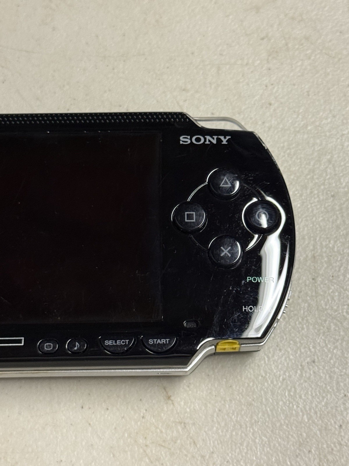 Sony PlayStation Portable PSP 1001 Handheld Console w/ Charger & Memory Stick