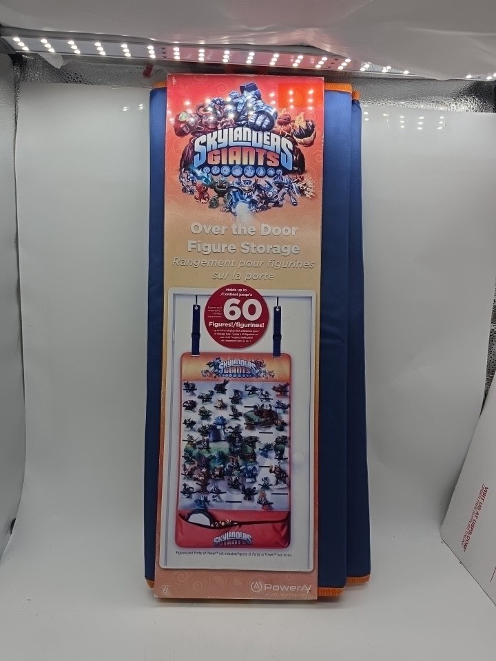 New Skylanders Giants Over The Door Figure Storage Toysrus Exclusive New Rare