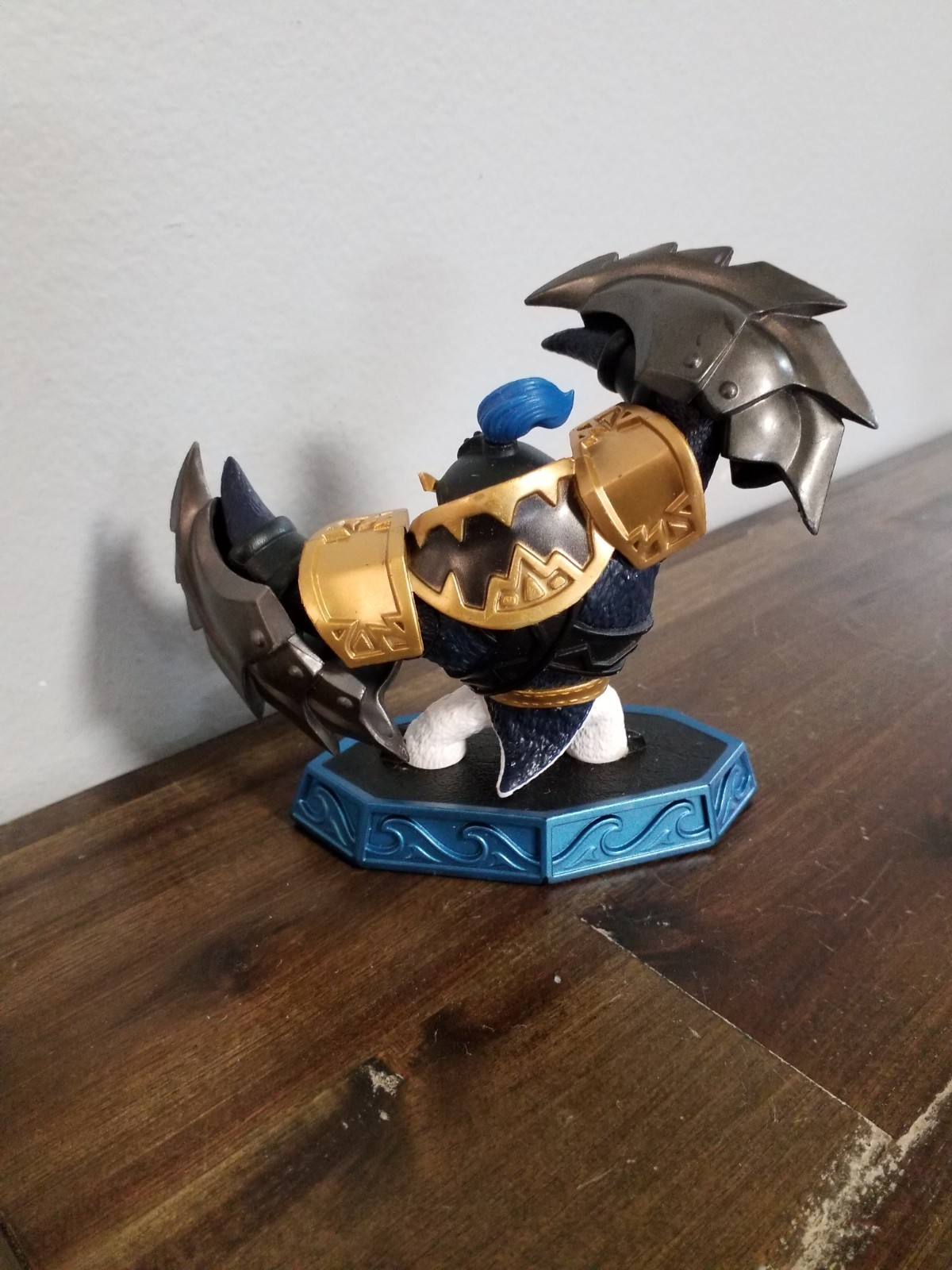 Skylanders Imaginators Lot Of 5: Master King Pen, Golden Queen, Crystals