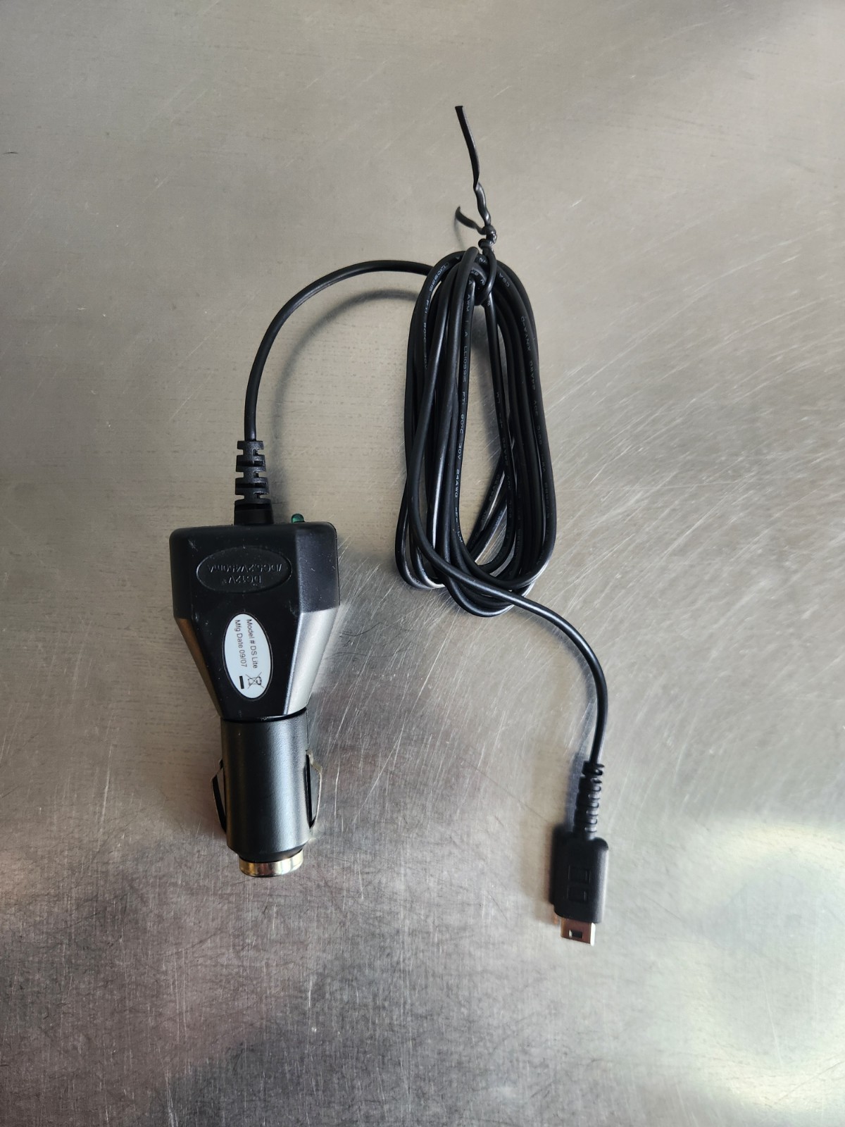 Nintendo DS Car Charger Original Good Condition DC 12v / DC 5.2V 450mA