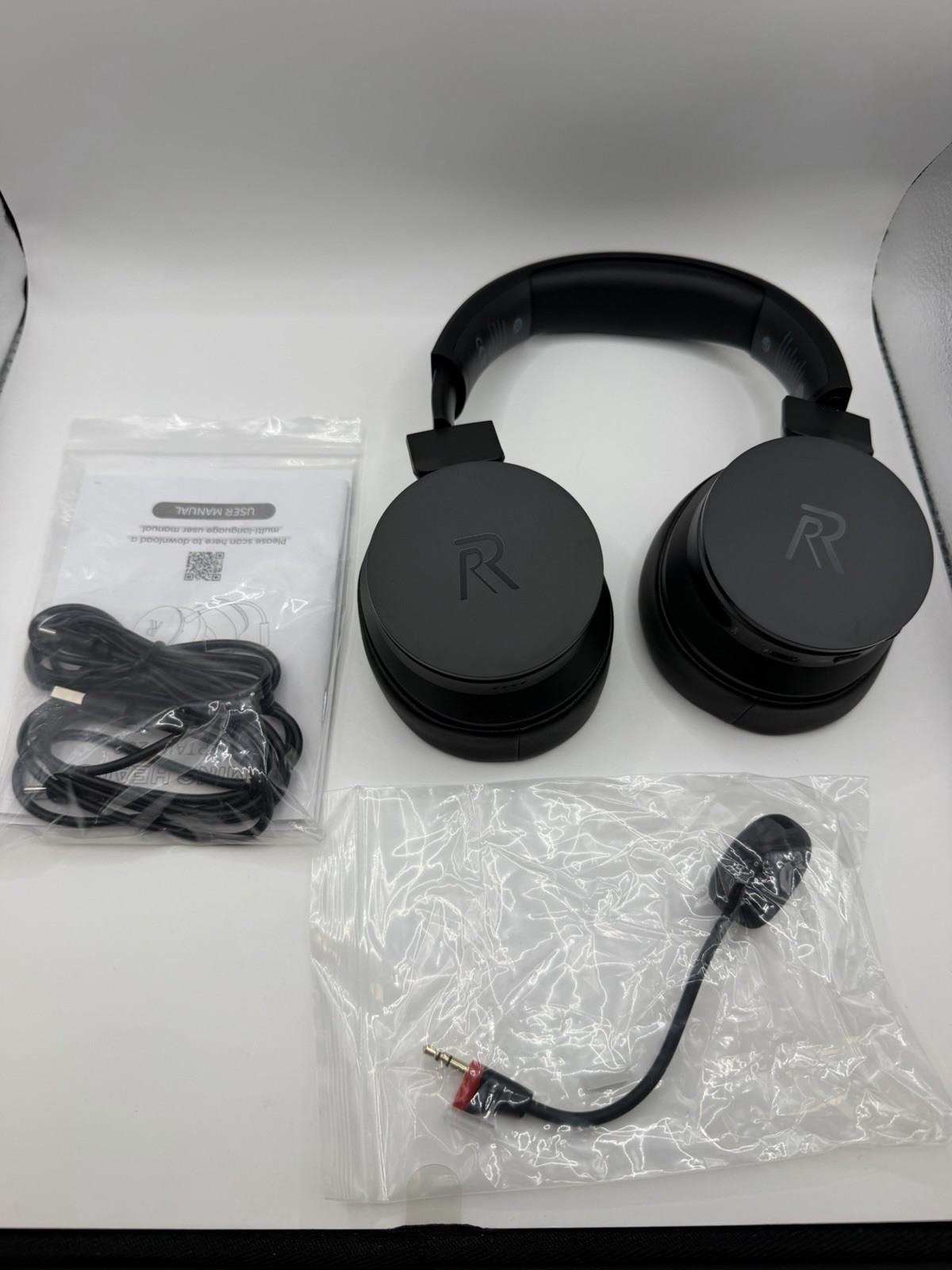 R Captain200 Black and White Gaming Headset Boom Mic Over-Ear Double Earpiece M