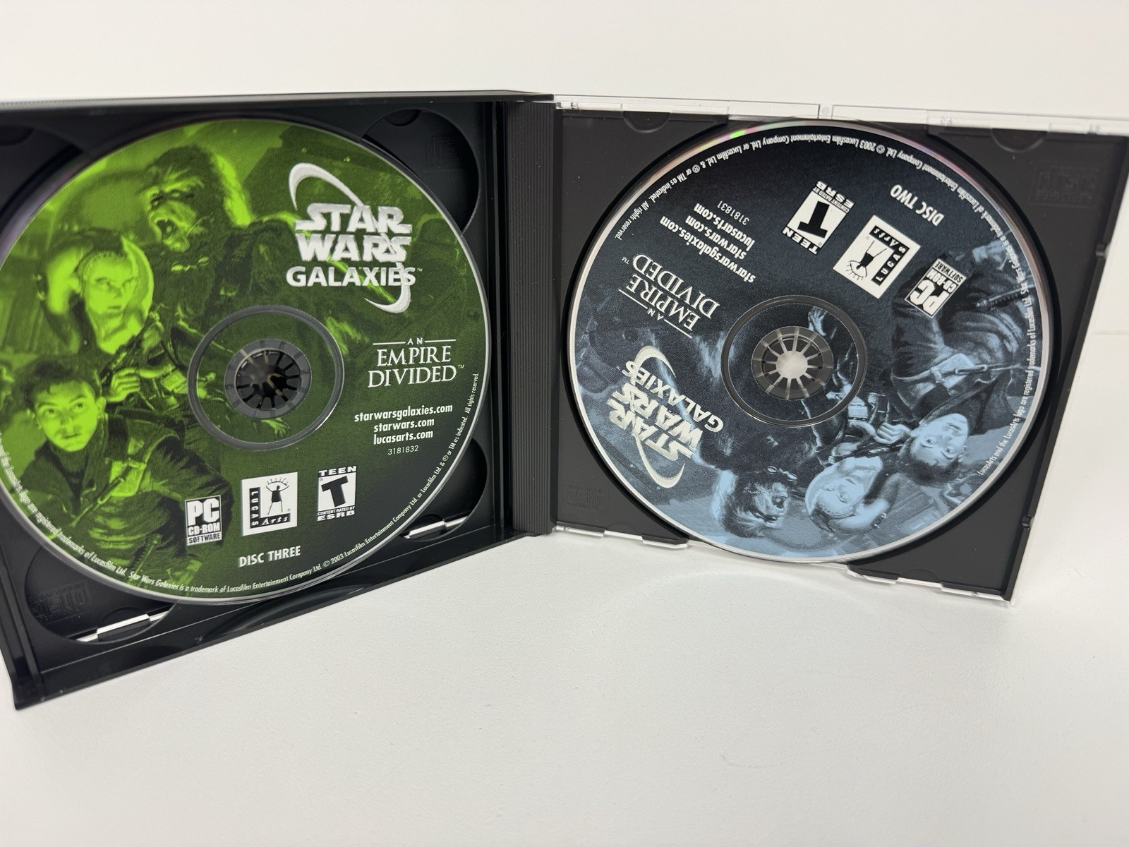 STAR WARS GALAXIES: AN EMPIRE DIVIDED LucasArts PC Rating: T-Teen 2003