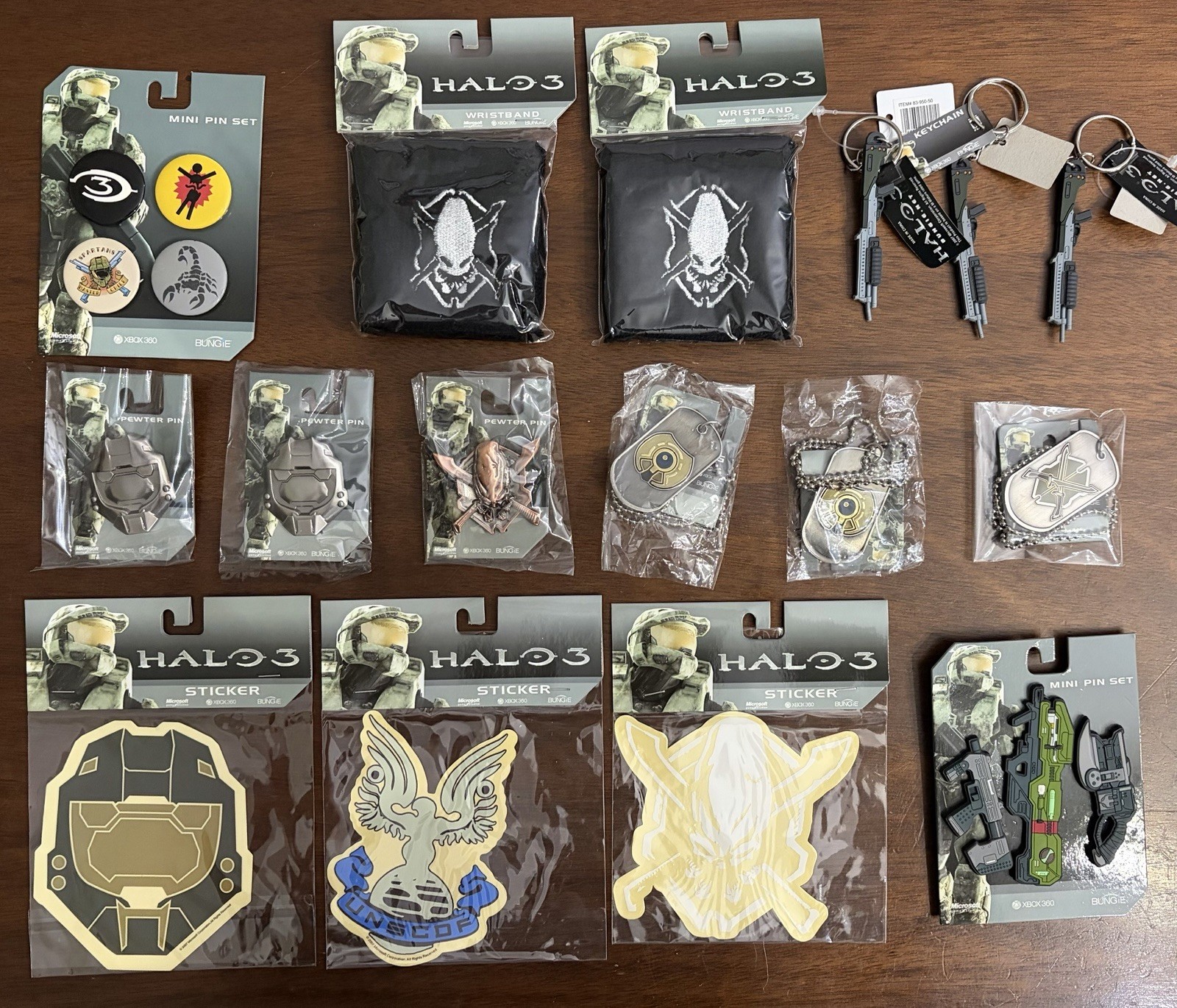 Lot Of 16 NOS HALO 3 Dog Tag, Buttons, Pins 2007 Microsoft Corp Bungie XBOX!