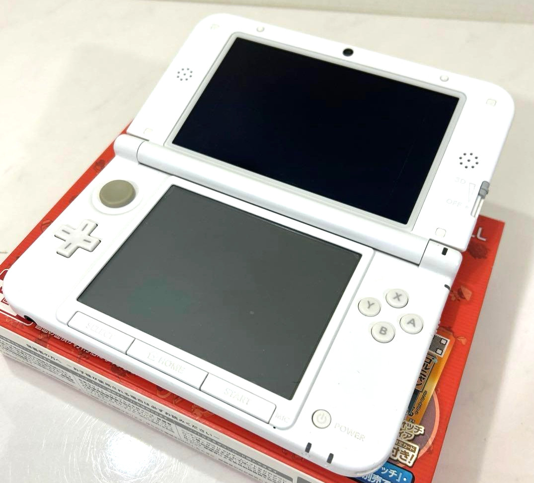 Nintendo 3DSLL Yo-kai Watch Jibanyan Pack Boxed Tested Working Japan