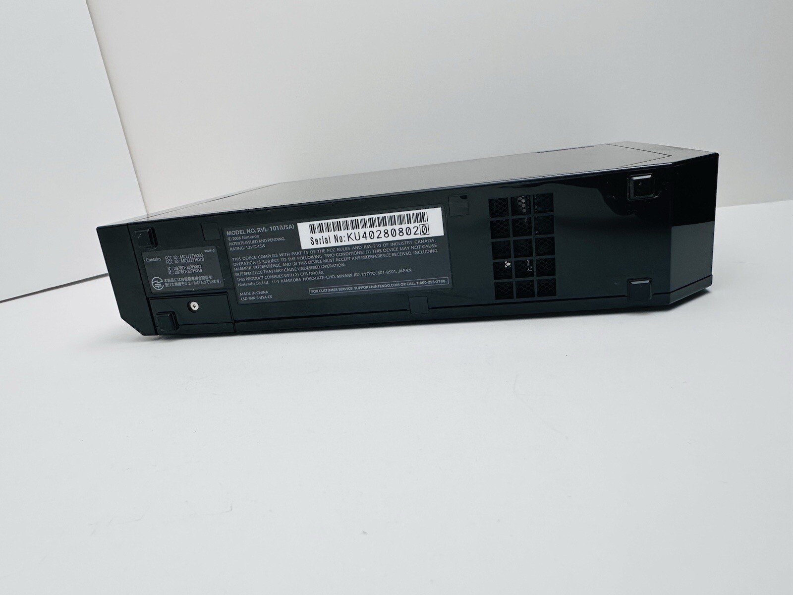Black Nintendo Wii Console Bundle – Wii Sports 2 Remotes – 100% Works