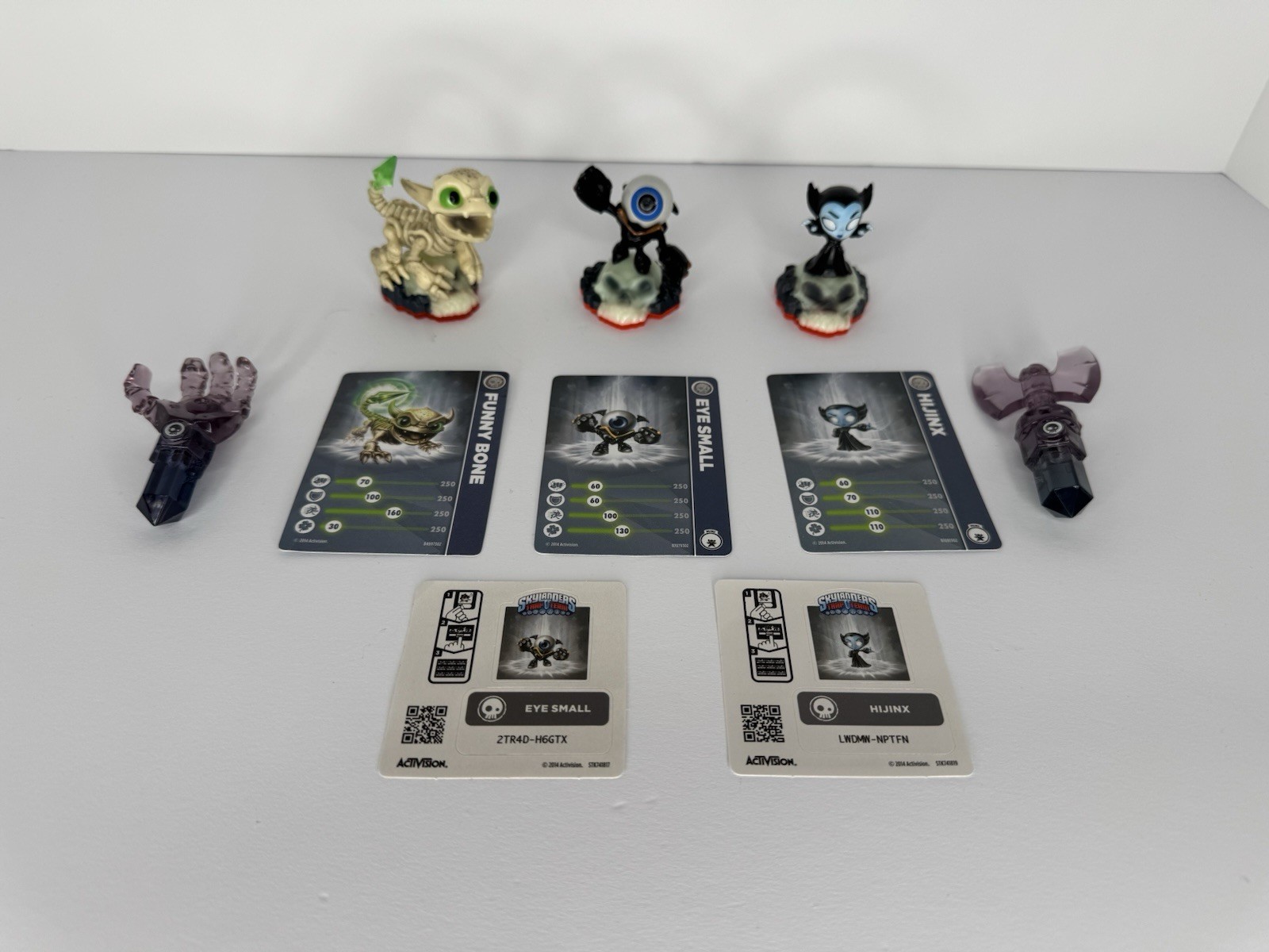 Skylanders Trap Team Undead – Hijinx, Eye Small, Funny Bone + Axe and Hand Traps