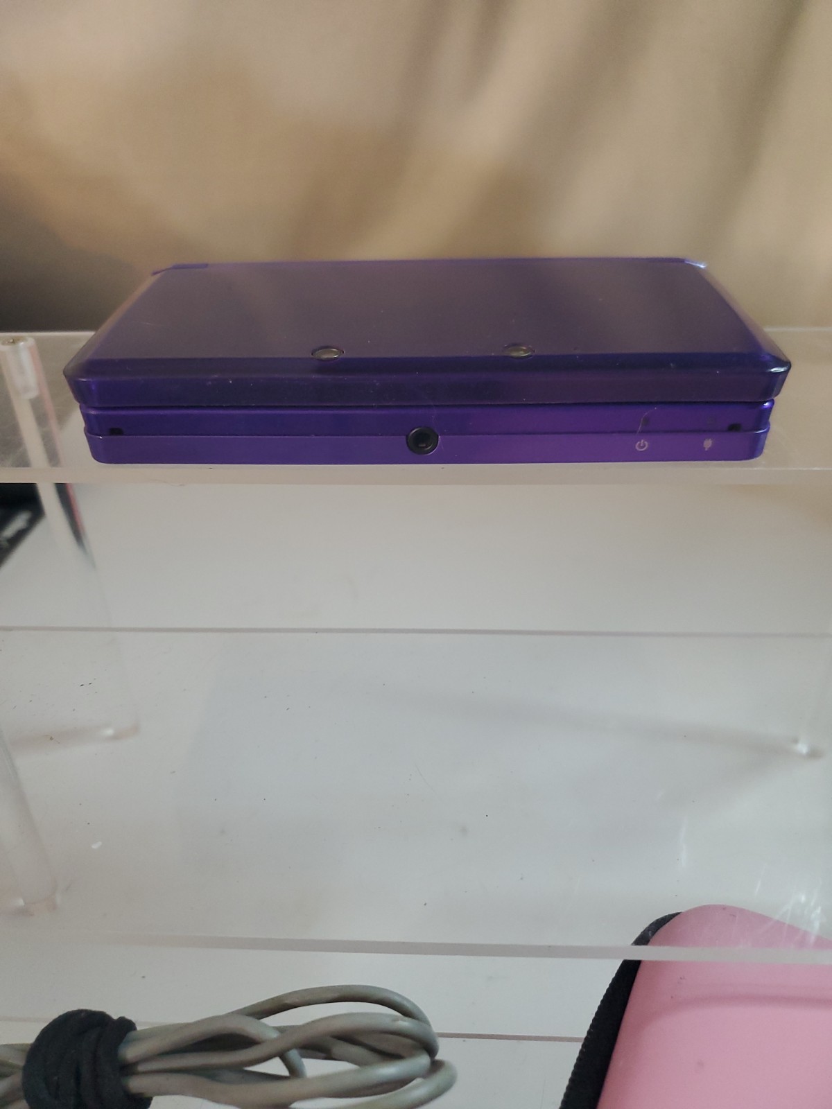 Purple Nintendo 3DS w Charger and Case